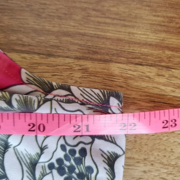 Worthington Petite Blouse Size PL Floral Pink - Picture 5 of 6